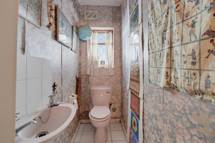 2 Bedroom Property for Sale in Newlands Western Cape